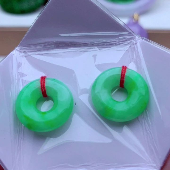 翡翠未镶嵌耳饰耳饰