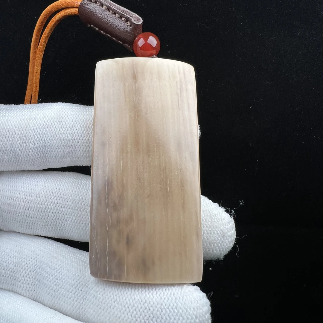 E3442天然猛犸牙瑕疵 雕刻牌29X60.7X8mm 支持鉴定 假一罚四