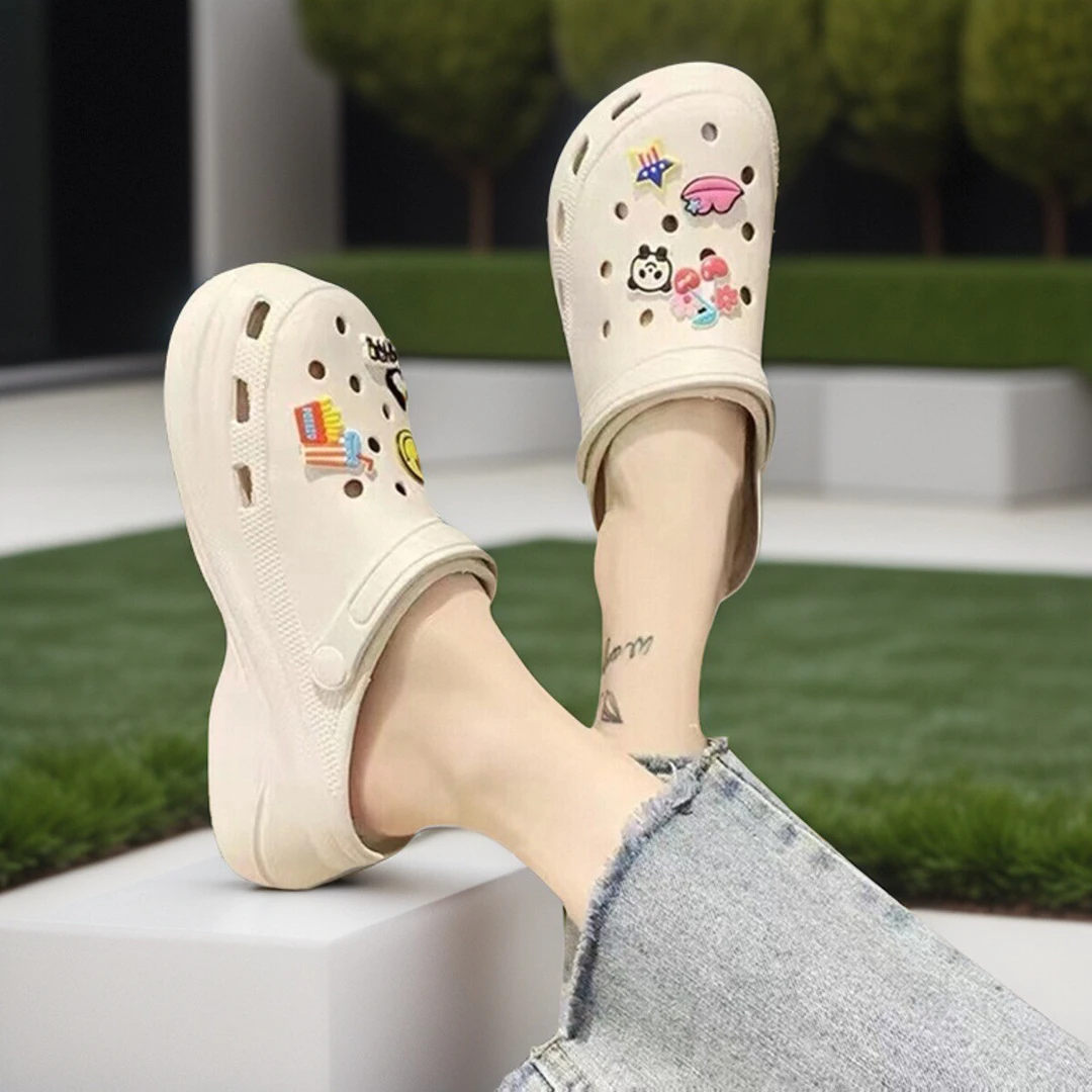 洞洞鞋女泡沫休闲防滑沙滩鞋包头卡通网红可爱厚底外穿大头凉拖鞋