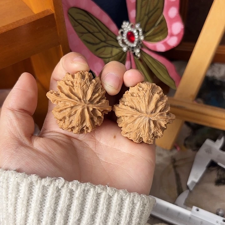 文玩核桃把件苹果园