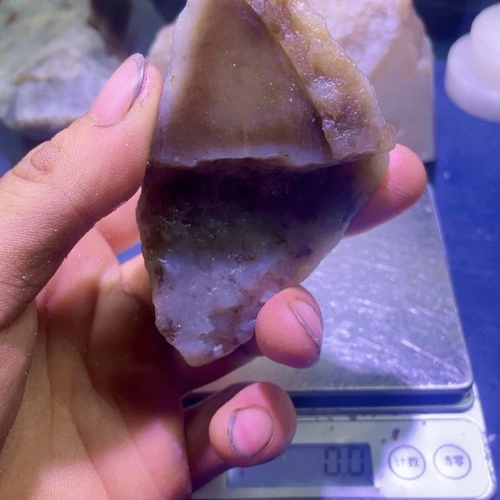 和田玉未镶嵌珠宝半成品