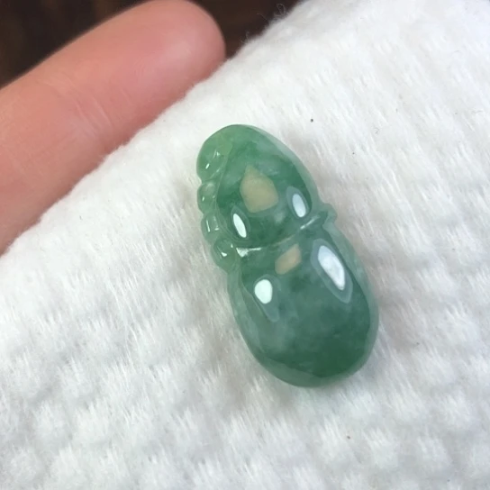 翡翠未镶嵌颈饰缅甸A货，每天下午1点半开播