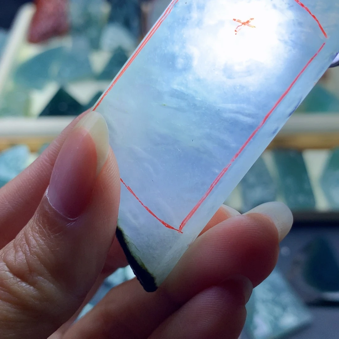 未镶嵌定制翡翠否**来包工包料