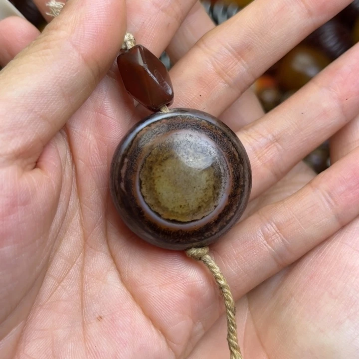 未镶嵌颈饰玛瑙/玉髓