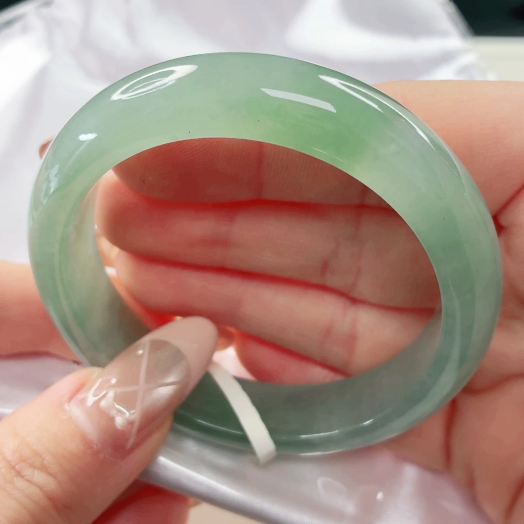 翡翠未镶嵌手镯53.1x249