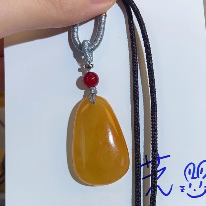 未镶嵌琥珀珠宝奇石