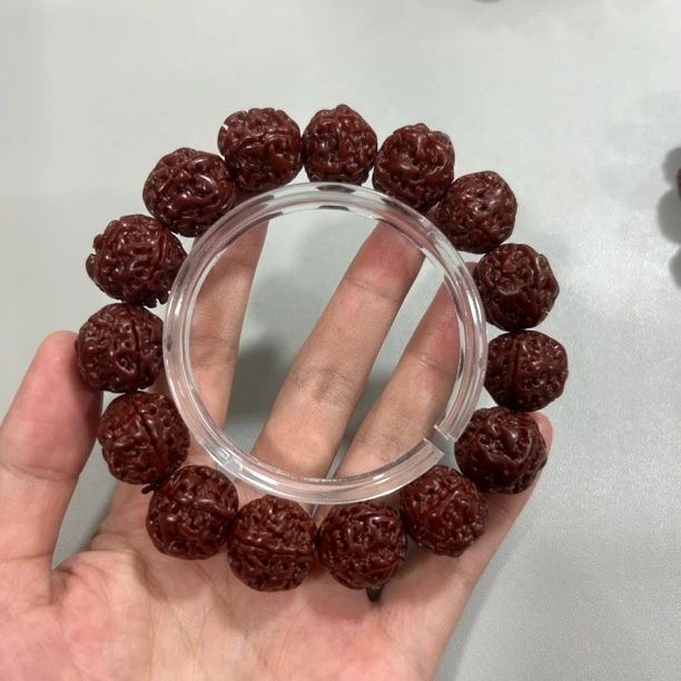 W934 爆肉玉化大金刚菩提蜂窝龙纹卡1.7单圈手串