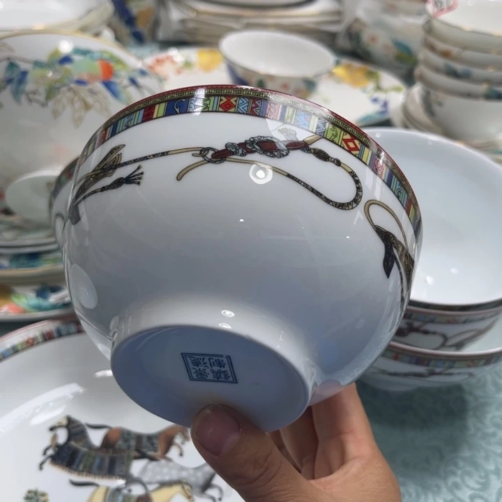 瓷片爱马仕五寸碗六个