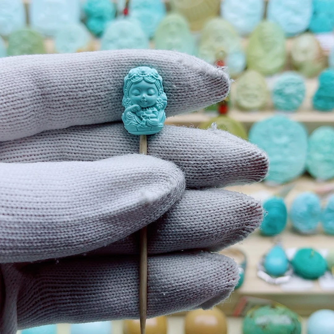 绿松石未镶嵌珠宝奇石