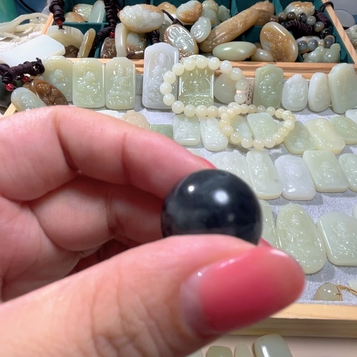 未镶嵌和田玉（糖玉）珠宝半成品