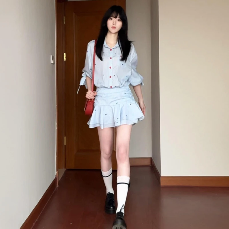 法式学院风蓝色衬衫连衣裙子女夏季2025年新款高级感气质条纹短裙