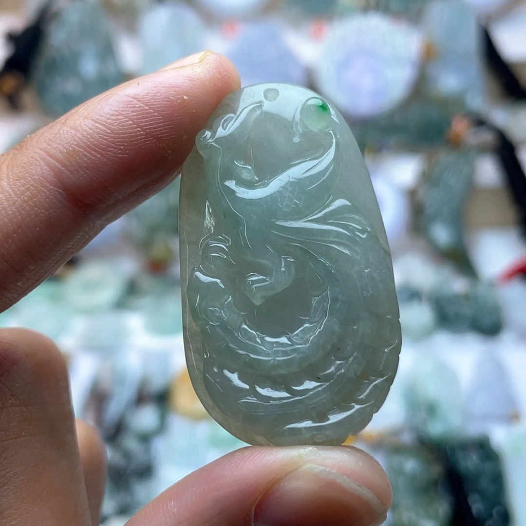 【闪购商品】颈饰未镶嵌翡翠凤牌