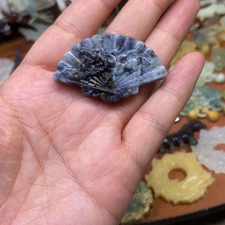 蛇纹石玉合金颈饰