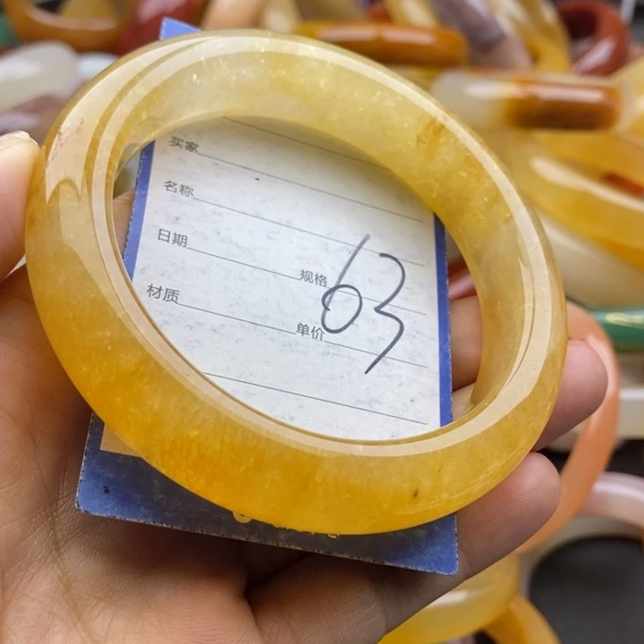 石英质玉手镯未镶嵌