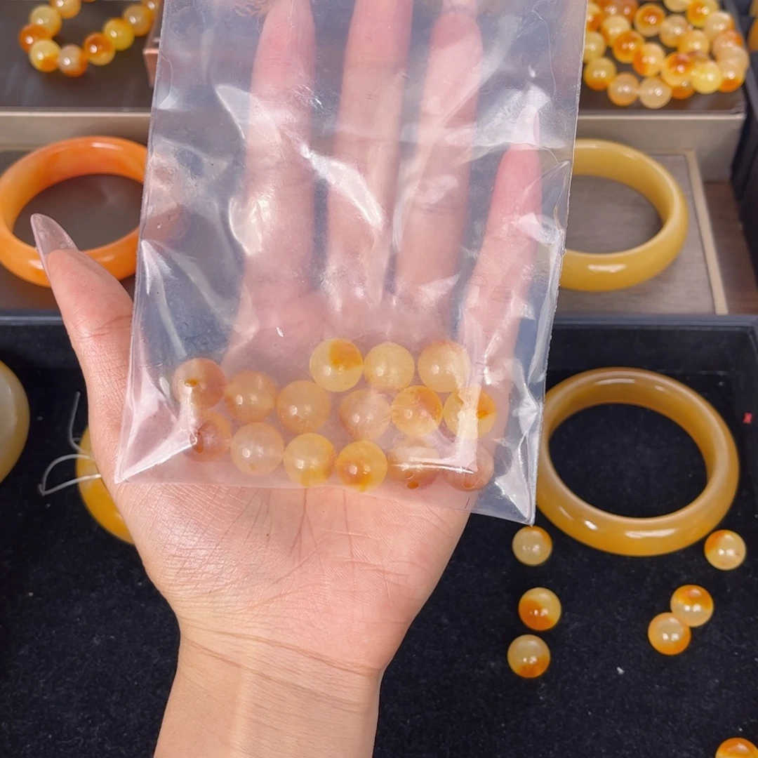 石英质玉（黄龙玉）未镶嵌手镯