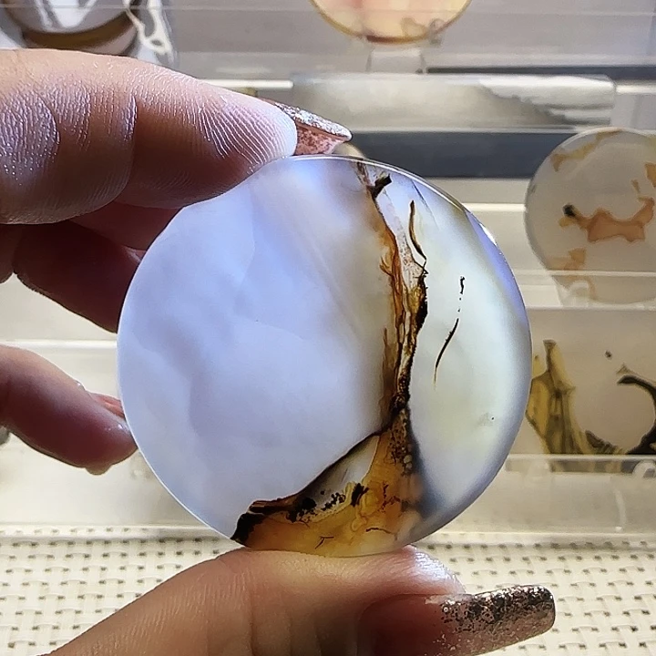 玛瑙/玉髓未镶嵌珠宝奇石