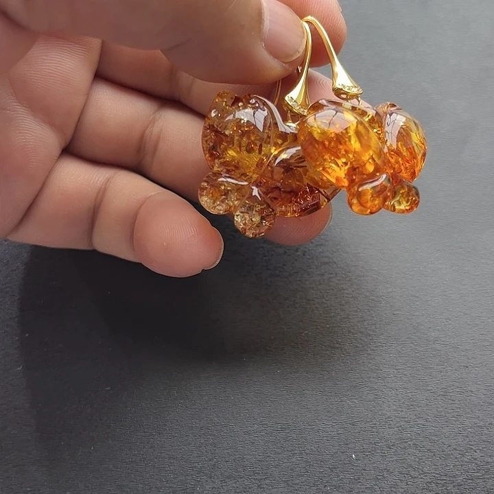 琥珀未镶嵌裸石耳坠