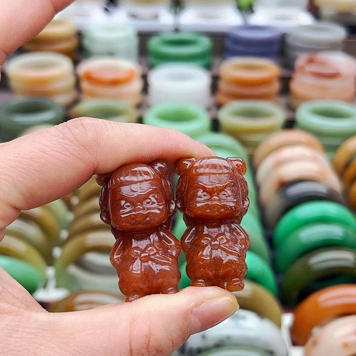 未镶嵌手镯（圆镯）石英质玉