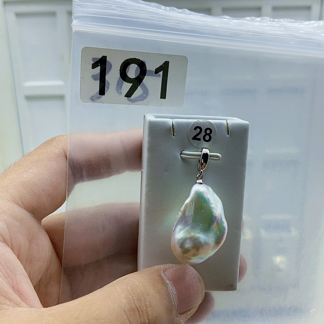 淡水珍珠颈饰合金