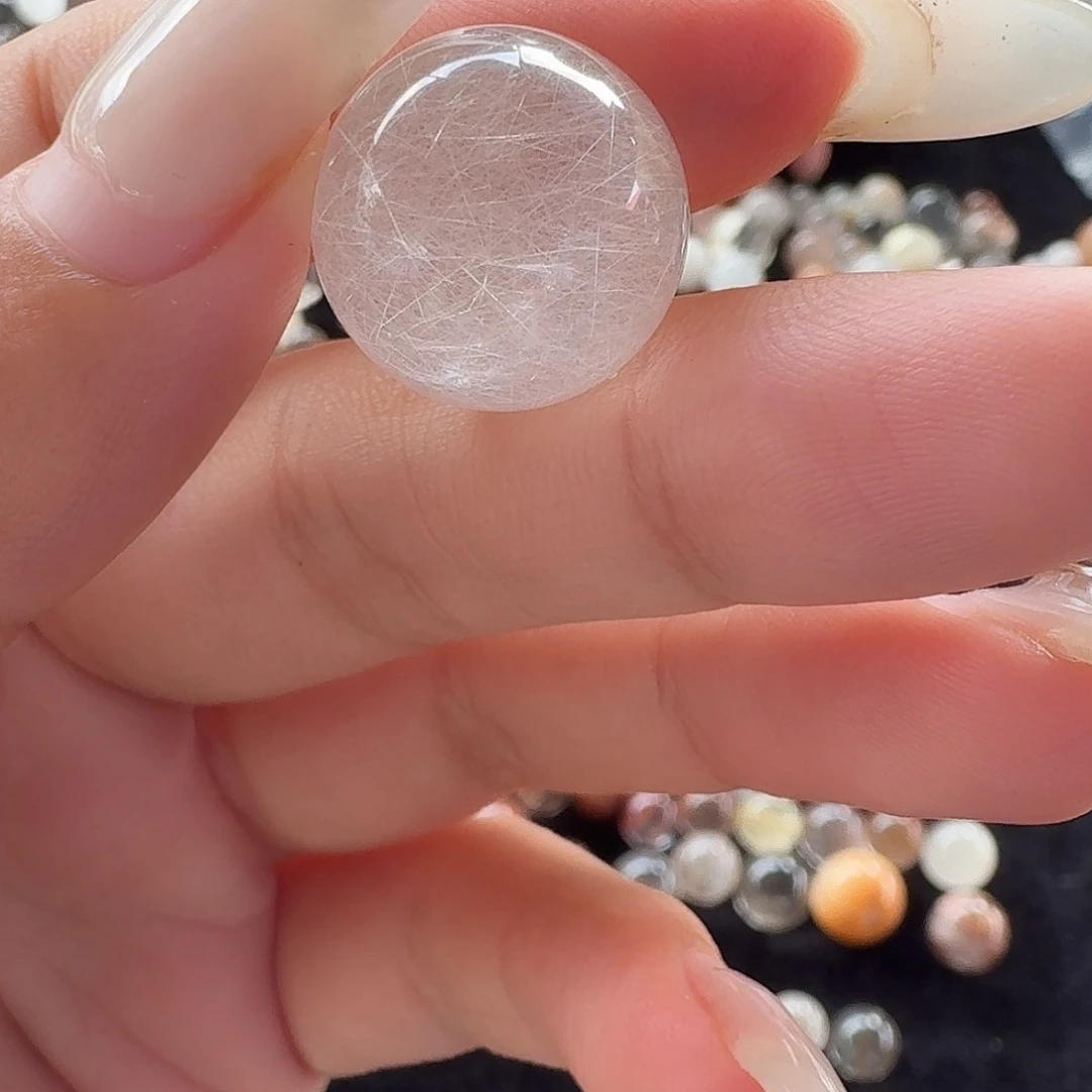 多***子未镶嵌颈饰水晶珠子