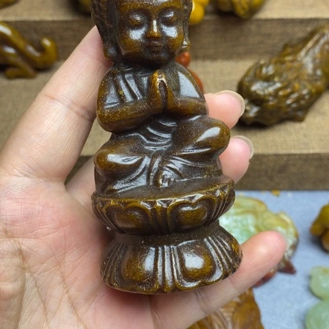 蛇纹石玉未镶嵌颈饰13