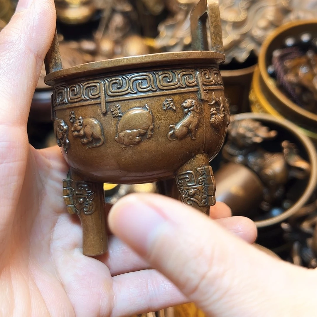精美铜器工艺品等