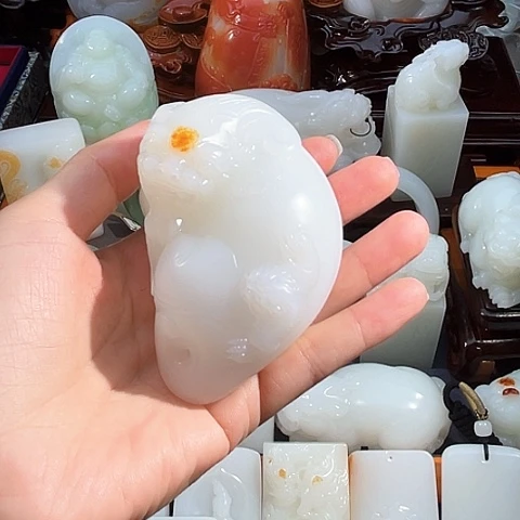 未镶嵌和田玉把件