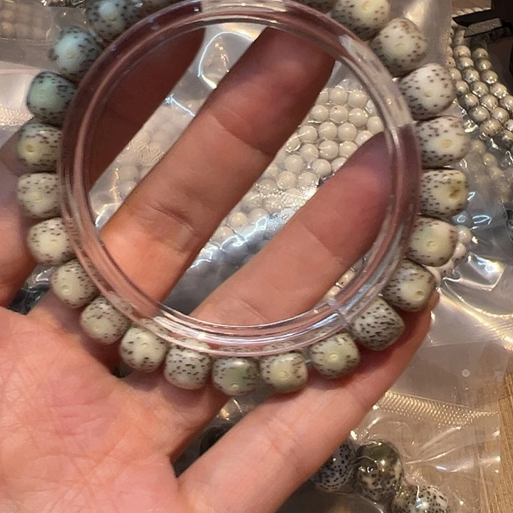 手串星月菩提海南原生态8.4骨瓷白