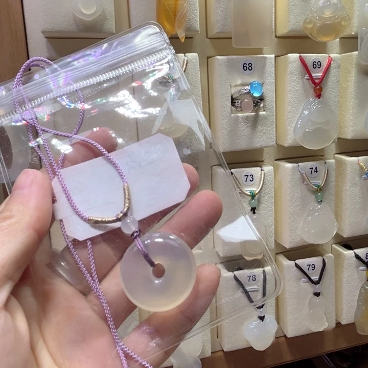 玛瑙/玉髓颈饰未镶嵌H****?