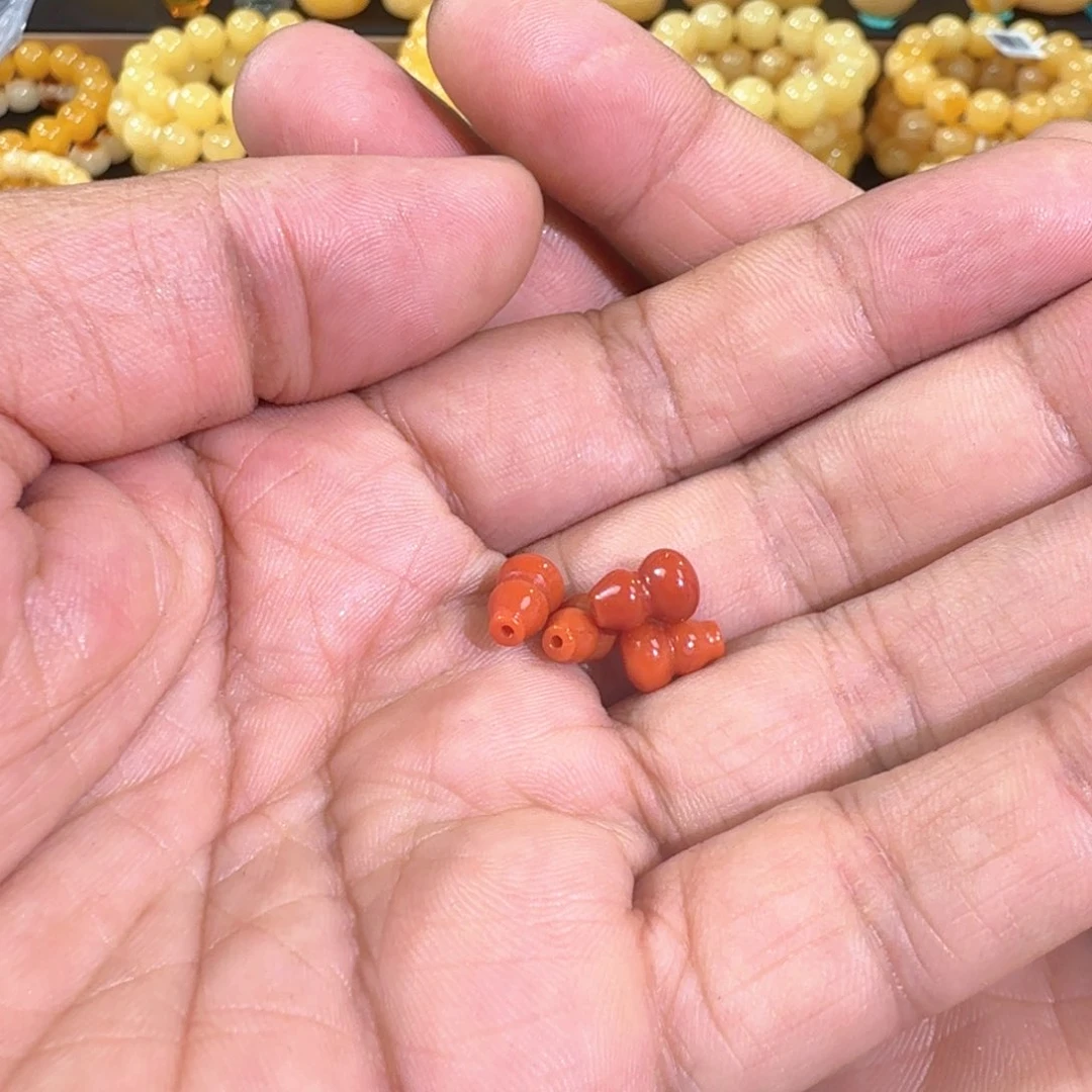 未镶嵌琥珀珠宝奇石请***蟀蜜蜡