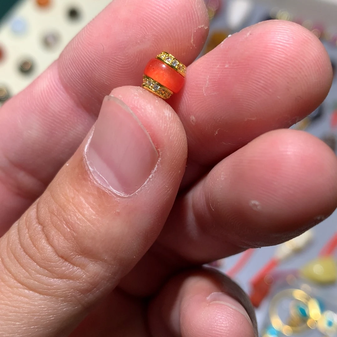 玛瑙/玉髓23文玩配饰多样发其一合金