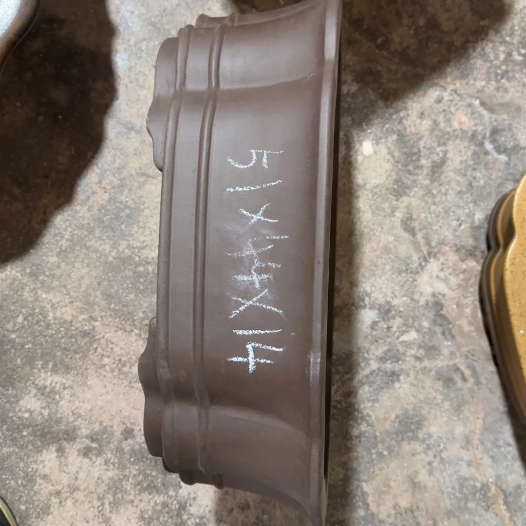 紫砂花盆呜呜呜呜