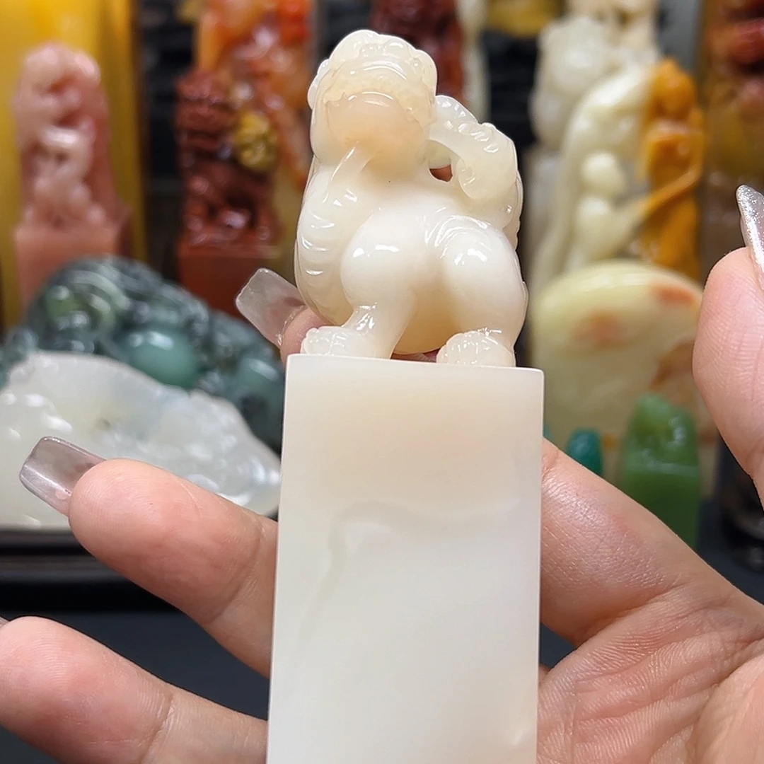 问***山印石寿山石印章雕刻