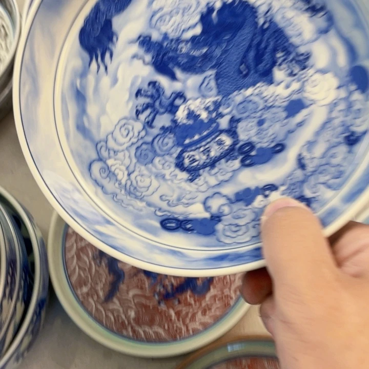 瓷片青花腾龙献宝壶承