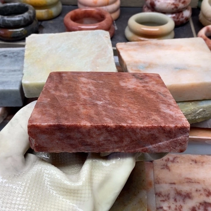 石英岩玉未镶嵌私人定制无裂不退换红草花定制无裂不退换