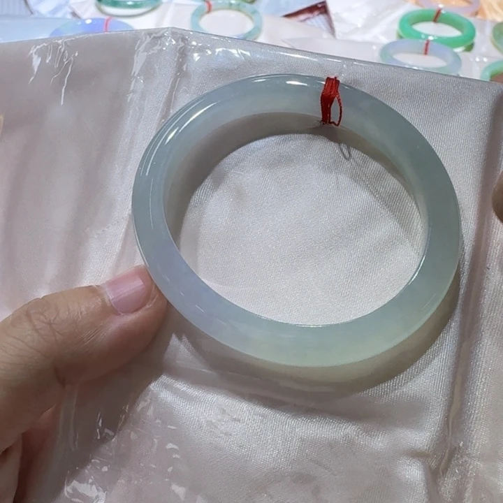 翡翠手镯未镶嵌54贵妃