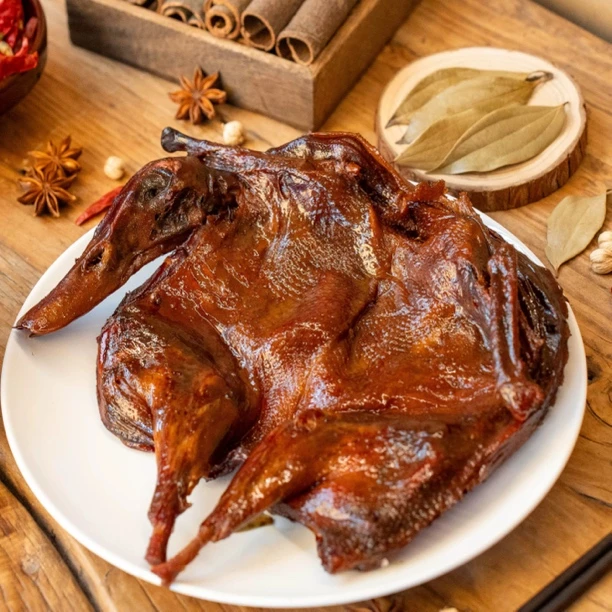 酱板鸭 湘西散养土麻鸭香辣酱卤 现卤现发