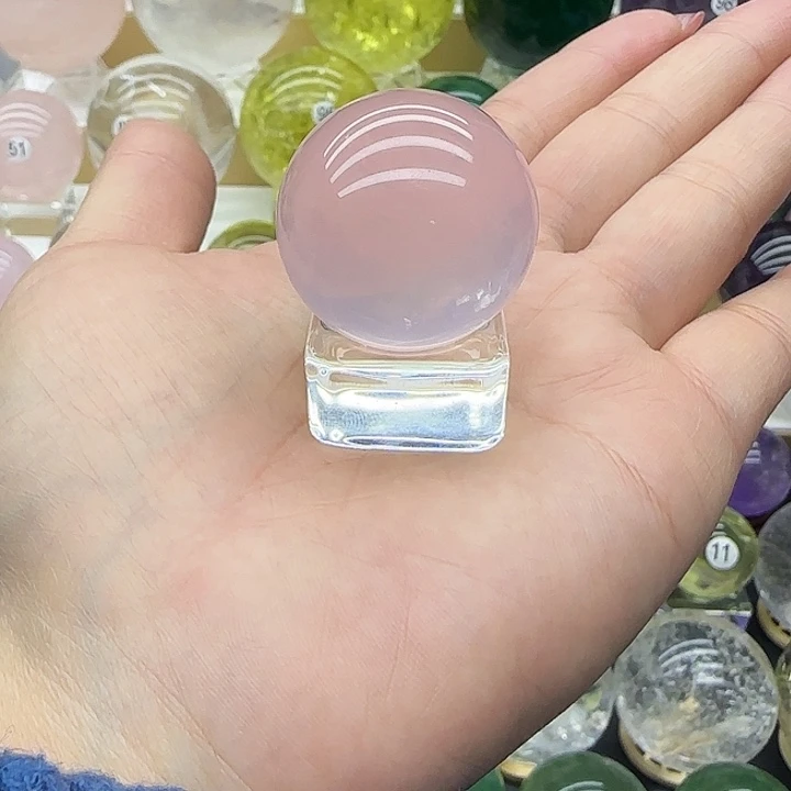 ****)水晶未镶嵌珠宝半成品