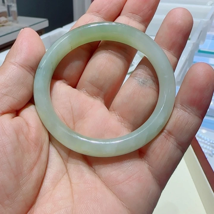 和田玉未镶嵌手镯284