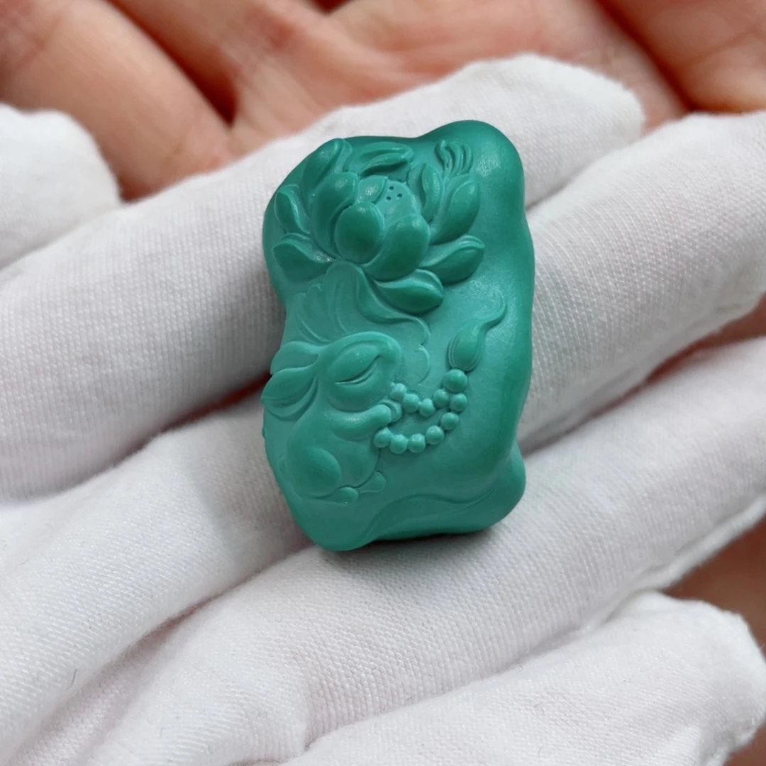 绿松石未镶嵌珠宝奇石