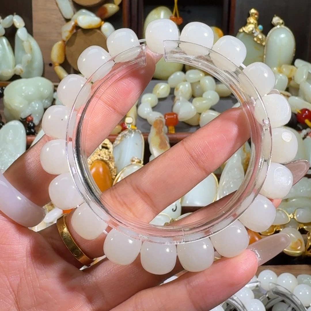 和田玉未镶嵌手链