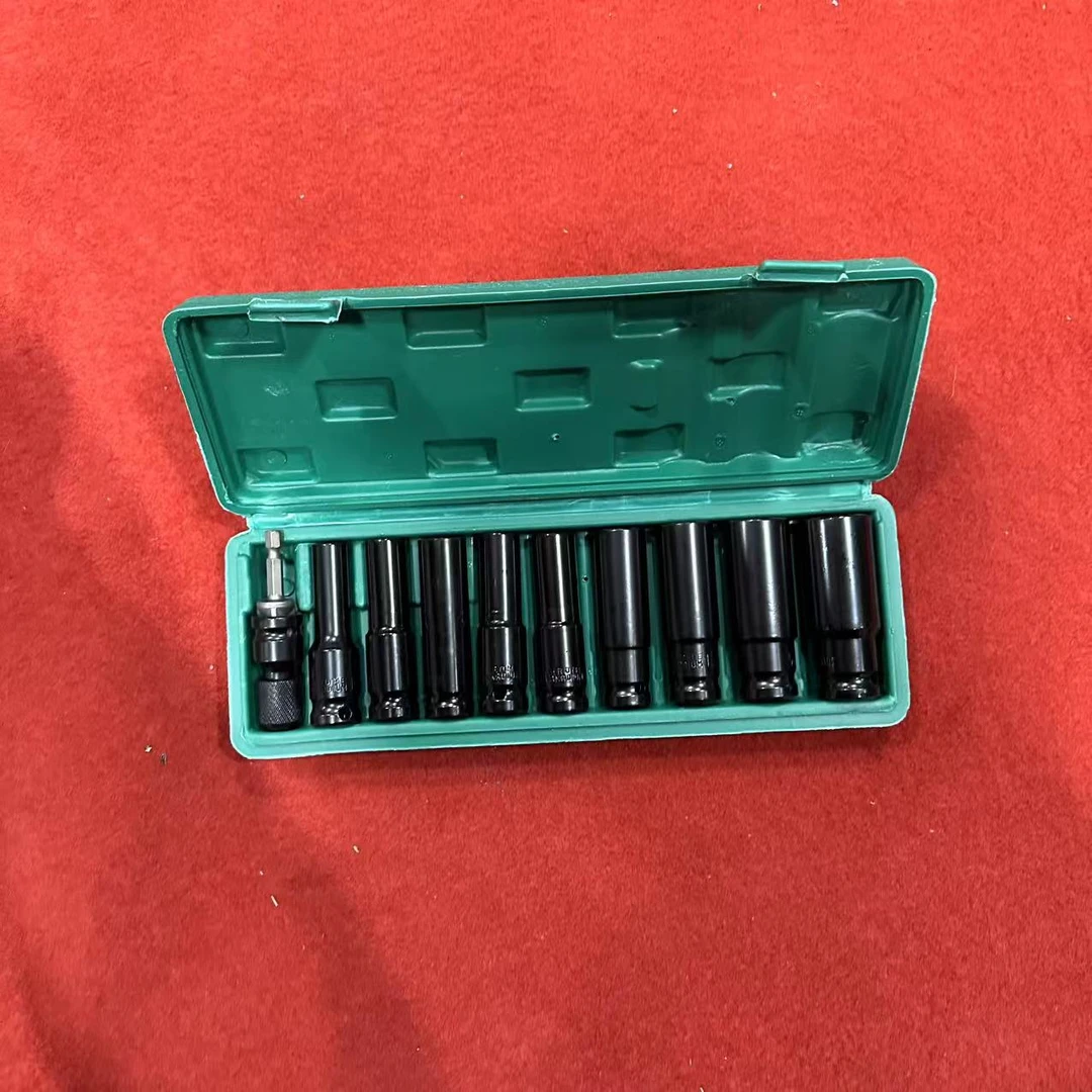 张张五金工具 10-24+转接头78,mm长套筒11件套DF