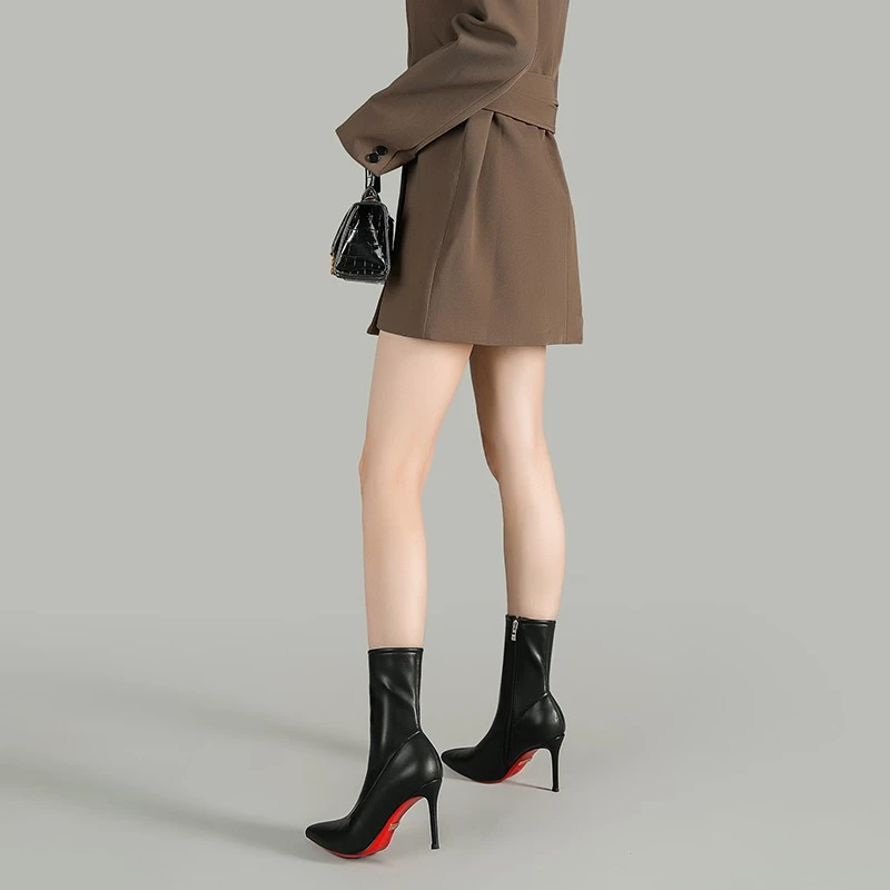 秋冬红底皮靴法式弹力靴女尖头细跟红底瘦瘦靴细跟侧拉链短靴女
