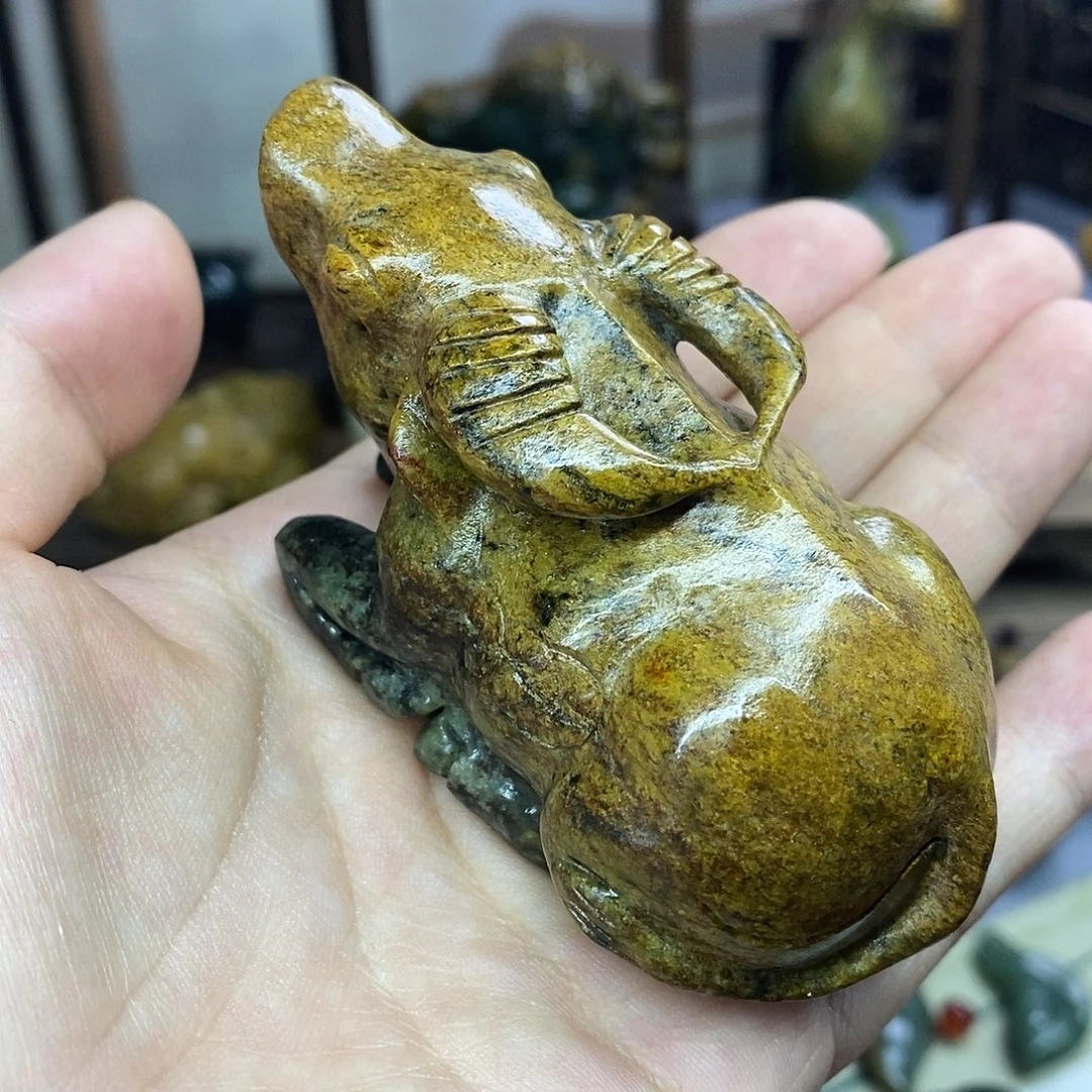 岫岩河磨玉（透闪石质玉）未镶嵌把件
