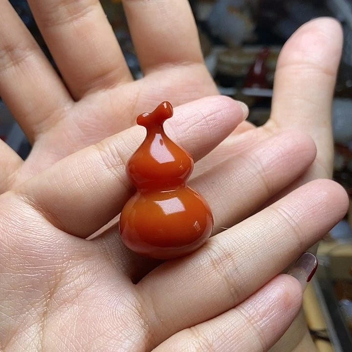 玛瑙/玉髓颈饰未镶嵌望**情