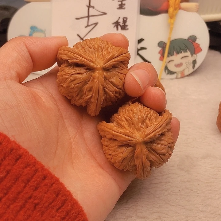 吊坠文玩核桃给***烟三棱