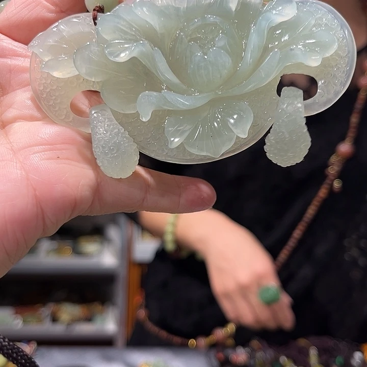 未镶嵌岫玉毛衣链