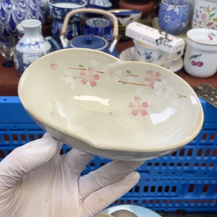 他家瓷器真美…开播了