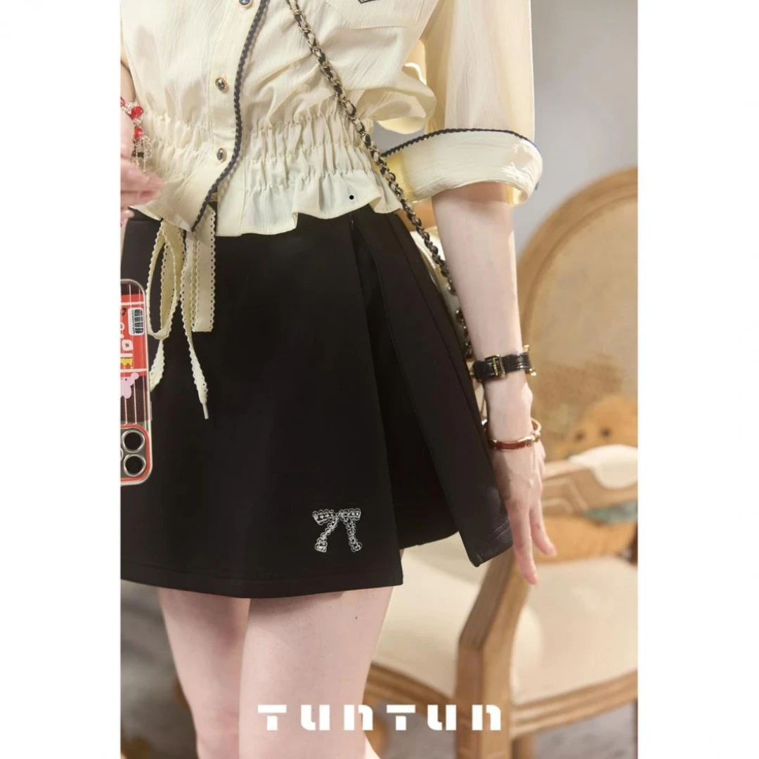 【自由美高，全部拉开没惊喜里面是短裤】短裙