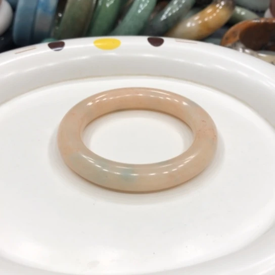 未镶嵌石英质玉珠宝半成品7